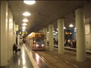 Unterirdische Straßenbahnhaltestelle am Hauptbahnhof